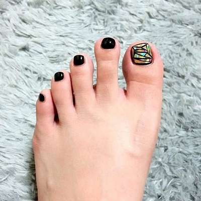 Broken Glass New Toe Nail Designs